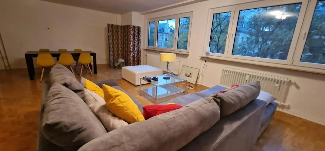 Homestay Bestlage Westend-Sued Fuer Messe Und City Frankfurt am Main
